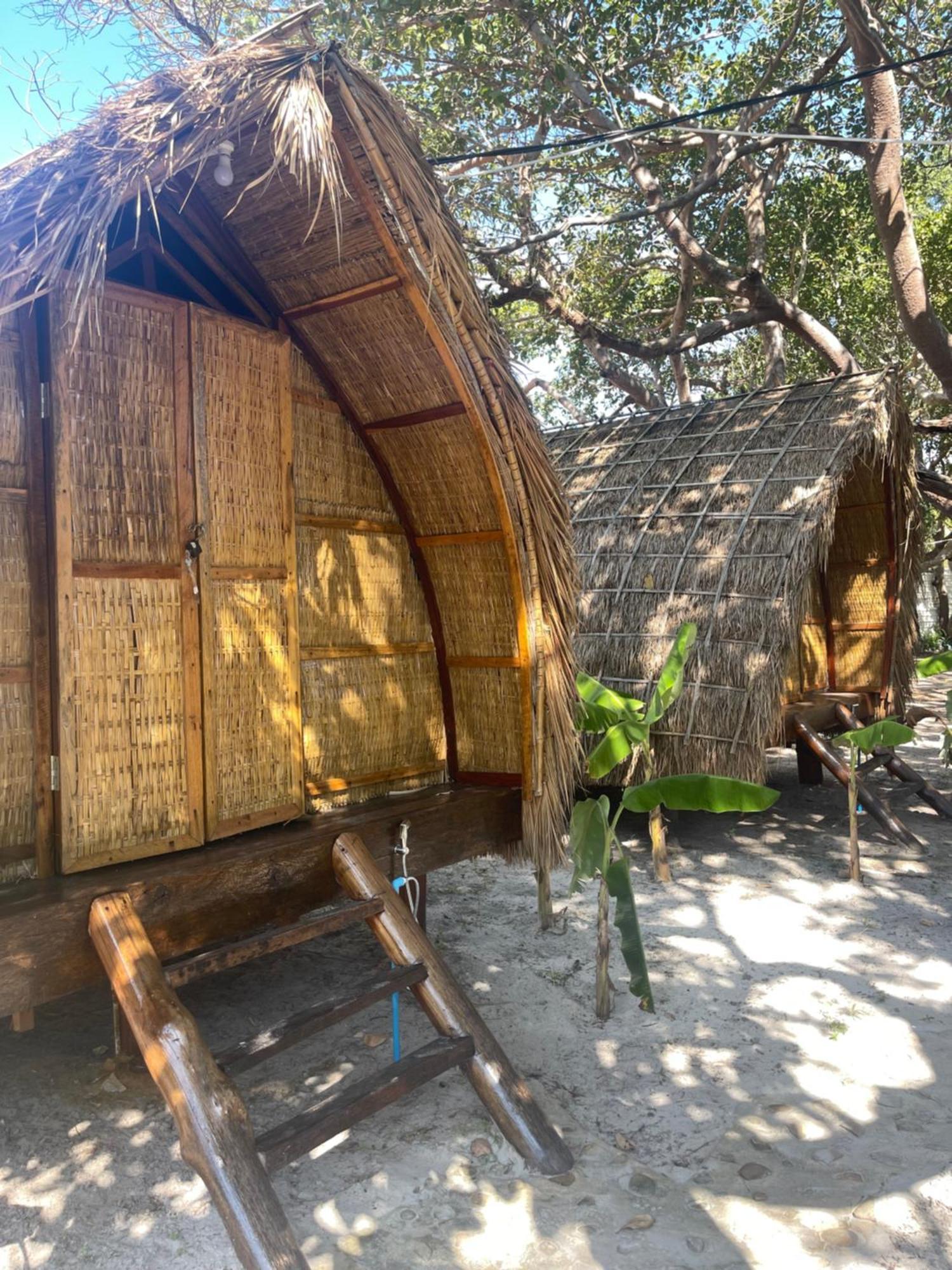 Rafikis Retreat Hostel Derm Tkov Village Buitenkant foto